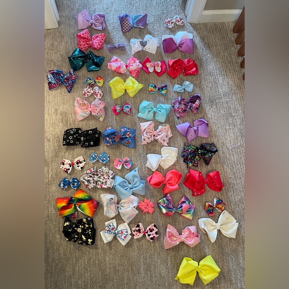 Jojo bow lot